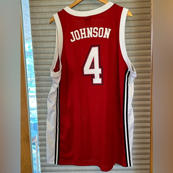 Sold on eBay UNLV Runnin Rebels Larry Johnson Jersey SEWN Nike xl never warn - Picture 2 of 5